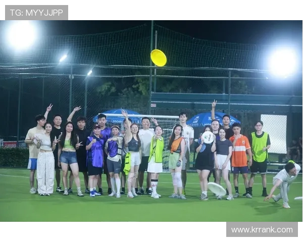 广州飞盘队与成都飞盘队赛后复盘总结比赛经验与教训分析